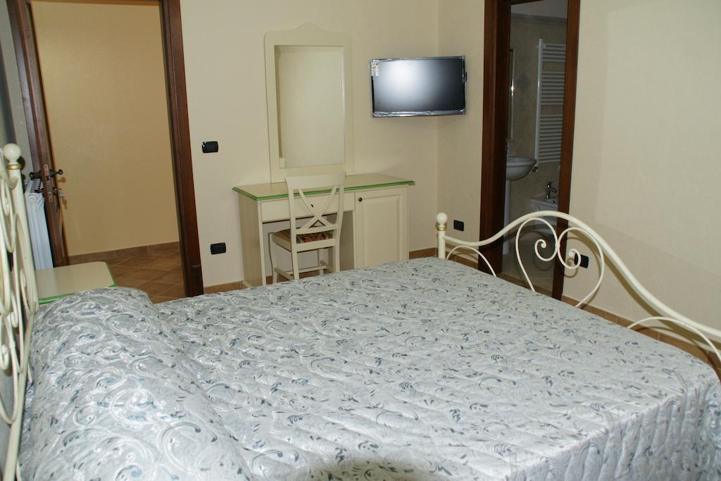 B&B Villa Mery Mileto Phòng bức ảnh