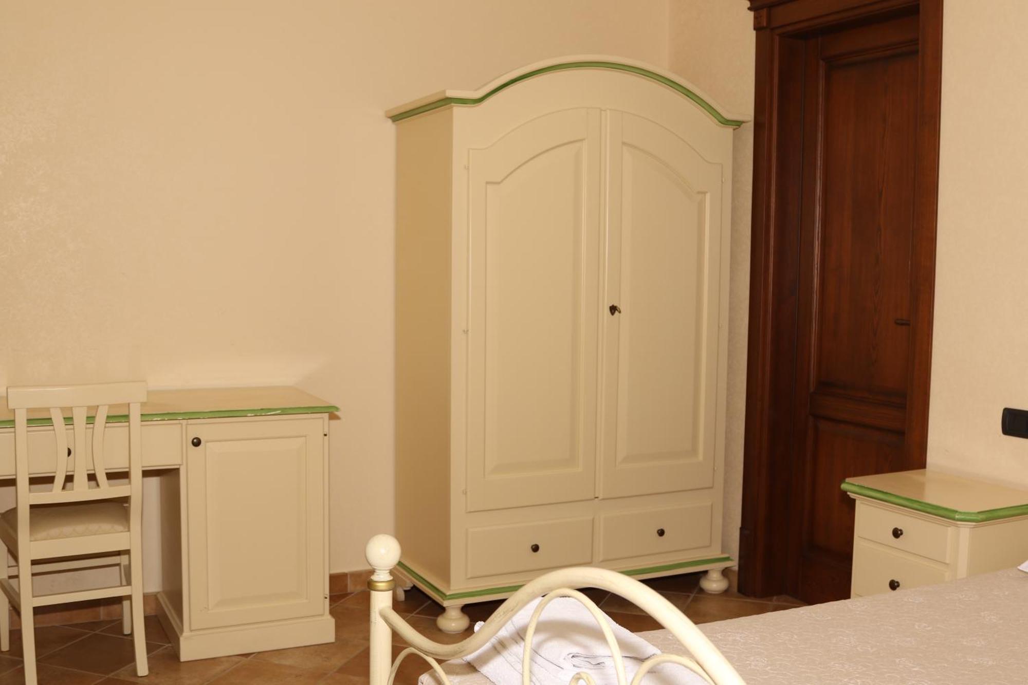 B&B Villa Mery Mileto Ngoại thất bức ảnh